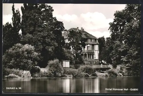 AK Hanau a. M., Hotel Hanauer Hof Garni, Inh. J. Backhaus, Ansicht vom Wasser