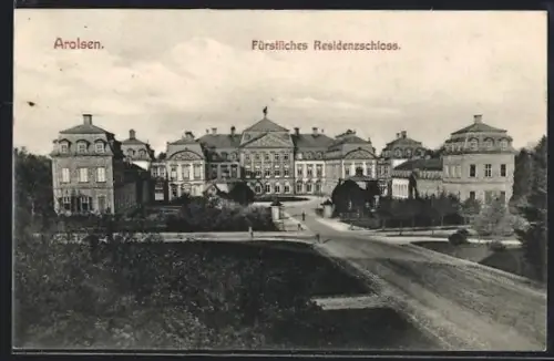 AK Arolsen, Fürstliches Residenzschloss mit Strassenpartie