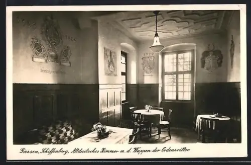 AK Giessen, Gasthaus Schiffenberg, Altdeutsches Zimmer mit Wappen der Ordensritter