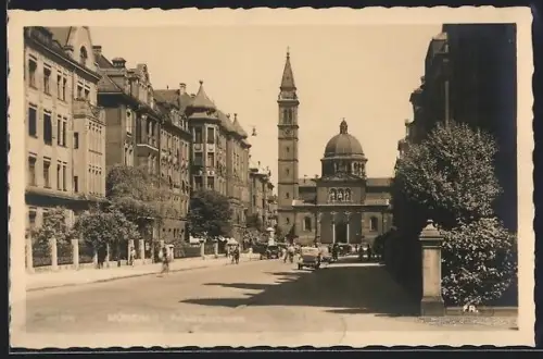 AK München-Schwabing, Friedrichstrasse mit Blick zur Kirche