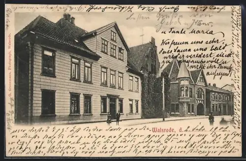 AK Walsrode, Lange Strasse 29 mit Passanten