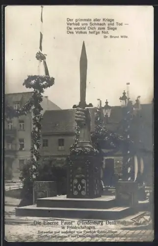 Foto-AK Berlin-Friedrichshagen, Nagelung der Eisernen Faust, Hindenburg-Denkmal