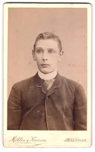 Fotografie Möhlen & Knirim, Hannover, Georgsplatz, Portrait von Gustav Plate