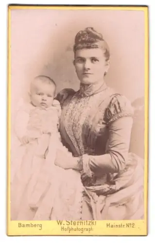 Fotografie W. Sternitzki, Bamberg, Hainstrasse 2, Margarethe Obenauer mit 18 Wochen