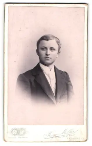 Fotografie Hugo Müller, Freiberg, Fischer-Str. 29, Rober im Portrait