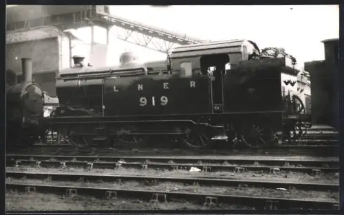 Fotografie Ansicht London-Stratford, britische Eisenbahn LNER, Dampflok, Lokomotive No. 919