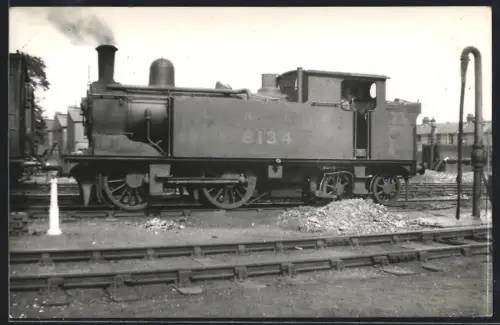 Fotografie britische Eisenbahn LNER, Dampflok, Lokomotive No. 8134