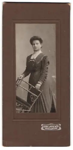 Fotografie Gebr. Laifle & Co., Regensburg, von der Tann-Strasse 7, Anni Rötzl im Porträt