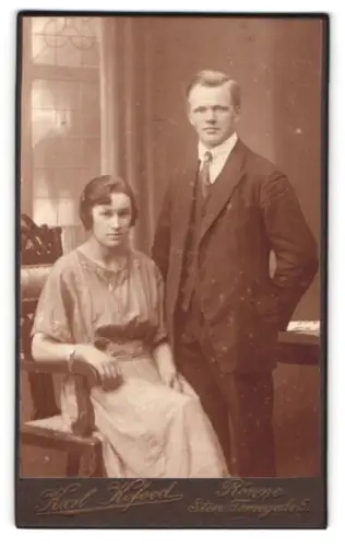 Fotografie Karl Kofoed, Rønne, Store Torvegade 5, Porträt eines Paares
