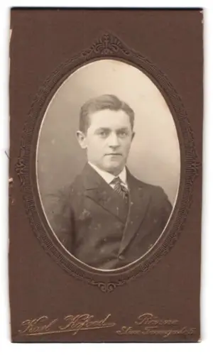 Fotografie Karl Kofoed, Rönne, Torvegade 5, Porträt eines Mannes