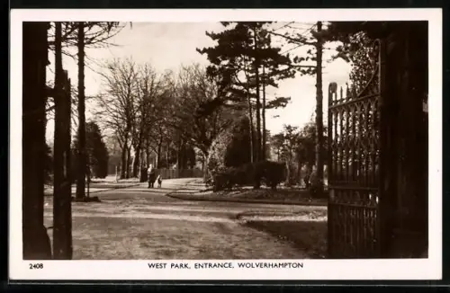 AK Wolverhampton, Entrance to the West Park