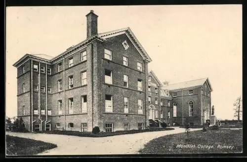 AK Romsey, Montfort College