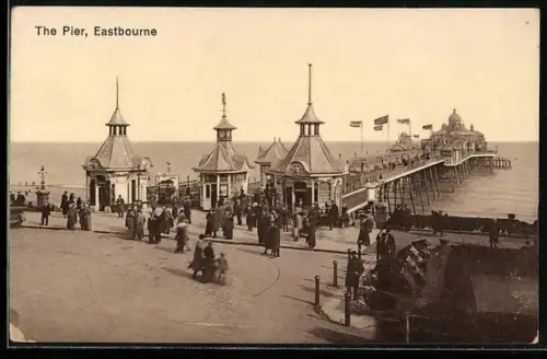 AK Eastbourne, The Pier