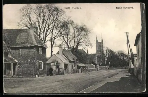 AK Theale near Reading, Strassenpartie