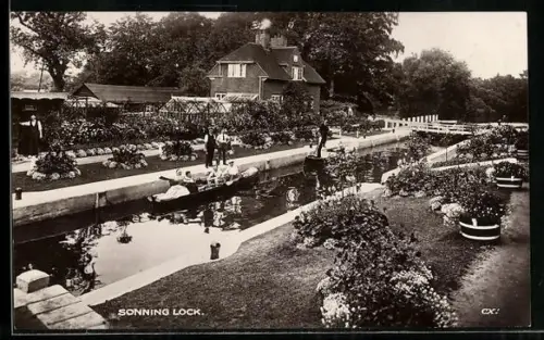 AK Sonning, Lock
