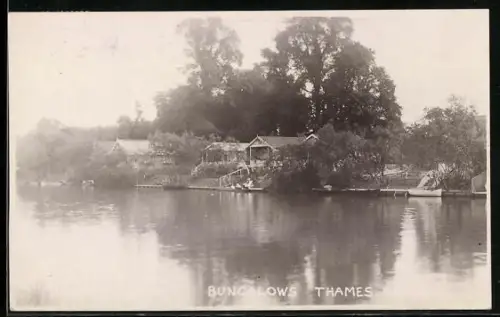 AK Thames Ditton, Bungalows