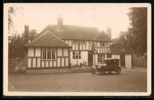 AK Guildford, Street Scene with House and Car