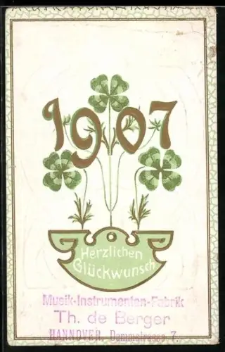 AK Herzlichen Glückwunsch 1907, Glücksklee und geprägtes Ornament, Karte m. Golddruck