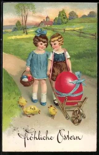 AK Osterküken neben Kindern, die ein riesiges Osterei auf einer Schubkarre schieben