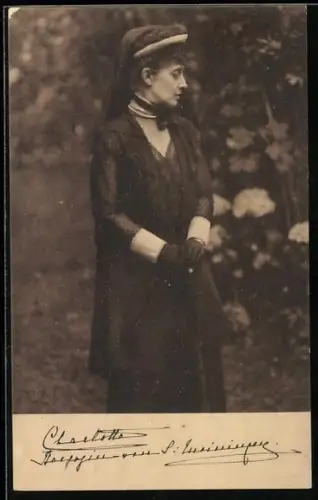 AK Herzogin Charlotte von Sachsen-Meiningen im schwarzen Kleid