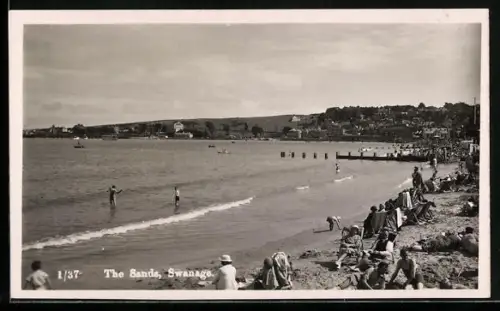 AK Swanage, The Sands