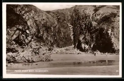 AK Guernsey, Petit Port Pay