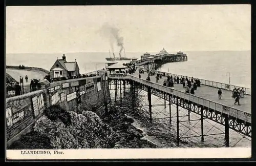 AK Llandudno, The Pier