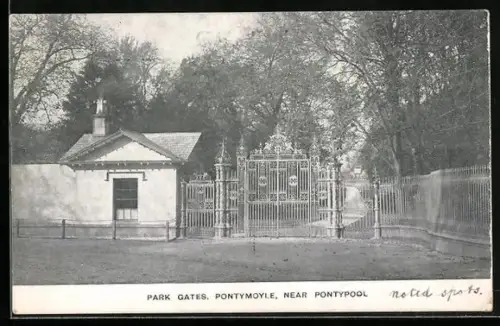 AK Pontymoyle near Pontypool, Park Gates