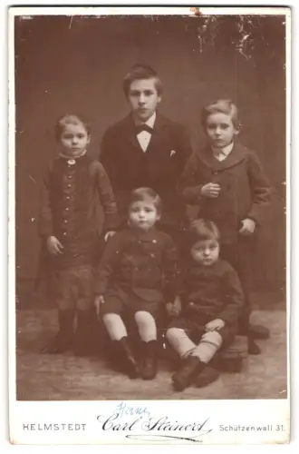 Fotografie Carl Steiner, Helmstedt, Schützenwall 31, Robert, Röschen, Erich, Walter und Hans Hampe