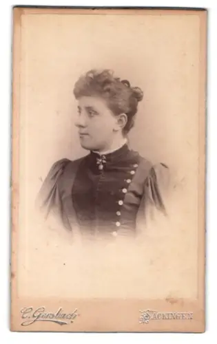Fotografie Carl Gersbach, Säckingen, Porträt einer Dame im Profil