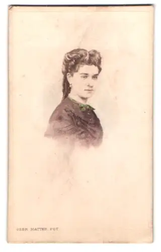 Fotografie Gebrüder Matter, Mannheim, Am Rheinthor, Porträt einer Frau