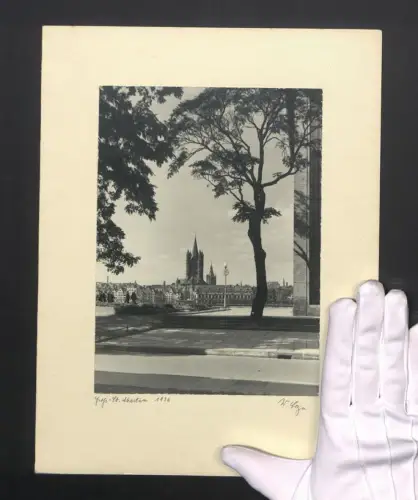Fotografie W. Seeger, Ansicht Köln a. Rh., Blick nach der St. Martin Kirche, 1936
