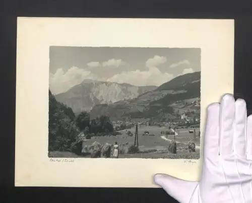 Fotografie W. Seeger, Ansicht Oetz, Blick nach dem Ort mit Pfarrkirche, Grossformat 32 x 25cm