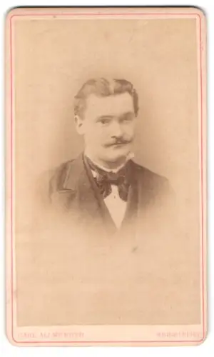 Fotografie Carl Allmeroth, Heidelberg, Lauerstrasse 7, Porträt eines Mannes mit Schnurrbart