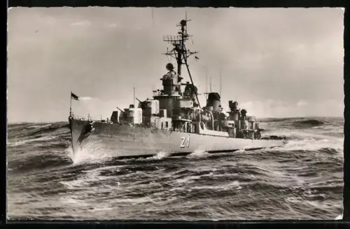 AK Zerstörer Z-1 der Bundesmarine auf hoher See