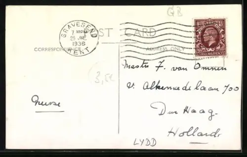 AK Lydd, The High Street