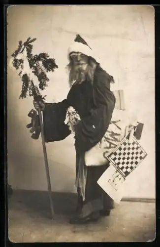 AK Weihnachtsmann mit Teddy und Geschenken