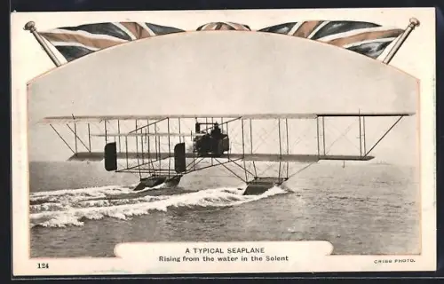 AK A typical Seaplane, Rising from the water in the Solent, Wasserflugzeug