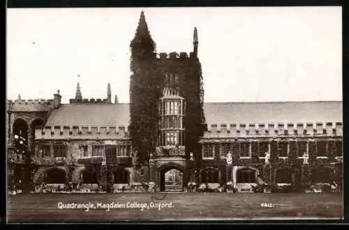 AK Oxford, Quadrangle, Magdalen College