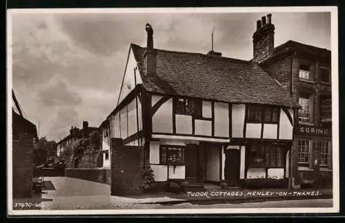 AK Henley-on-Thames, Tudor Cottages