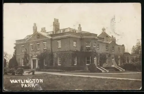 AK Watlington, Watlington Park