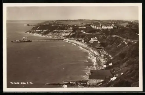 AK Totland Bay, Panorama