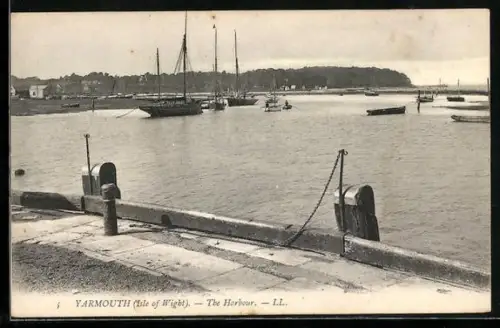 AK Yarmouth, The Harbour