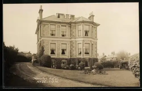 AK Ryde, Milverton Hotel