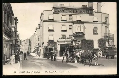 AK Ryde, The Royal Pier Hotel