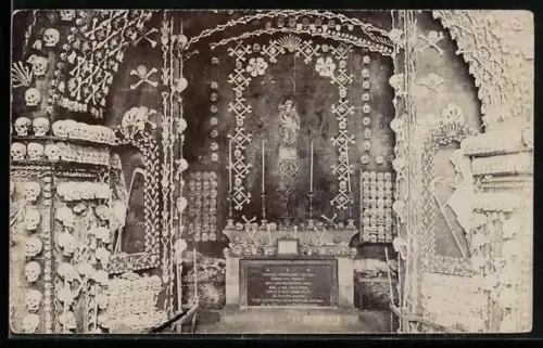 AK Malta, Altar with bones