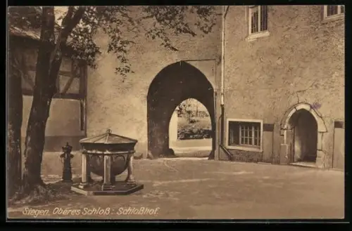 AK Siegen, Oberes Schloss, Schlosshof