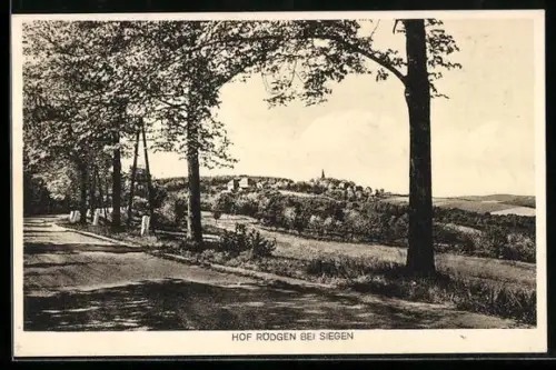 AK Rödgen bei Siegen, Gasthof Rödgen Willh. Stanger, Landstrasse mit Blick nach Siegen