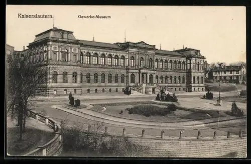 AK Kaiserslautern, Gewerbe-Museum, gesehen von oben