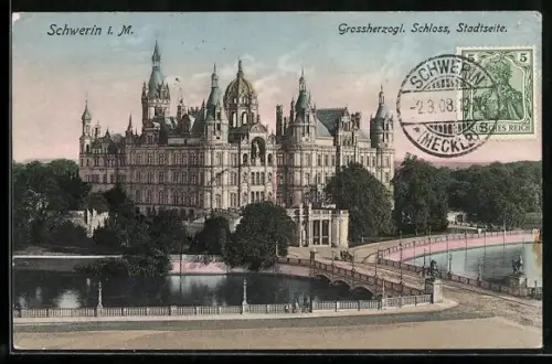 AK Schwerin i. M., Grossherzogl. Schloss, Stadtseite